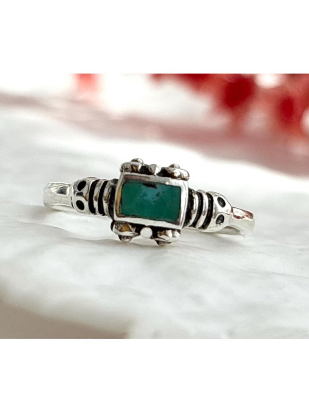 Turquoise Shadowbox Southwest Dainty Sterling Silver 925 Vintage Ring - sz 5.75